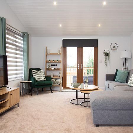 3 Bedroom Lodge With Hot Tub York Eksteriør bilde